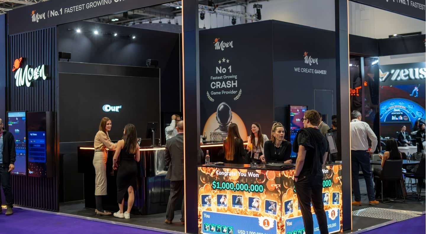 iMoon Elevates Gaming Experience at ICE London 2024 with 'Crash Royale' Showcase - 3